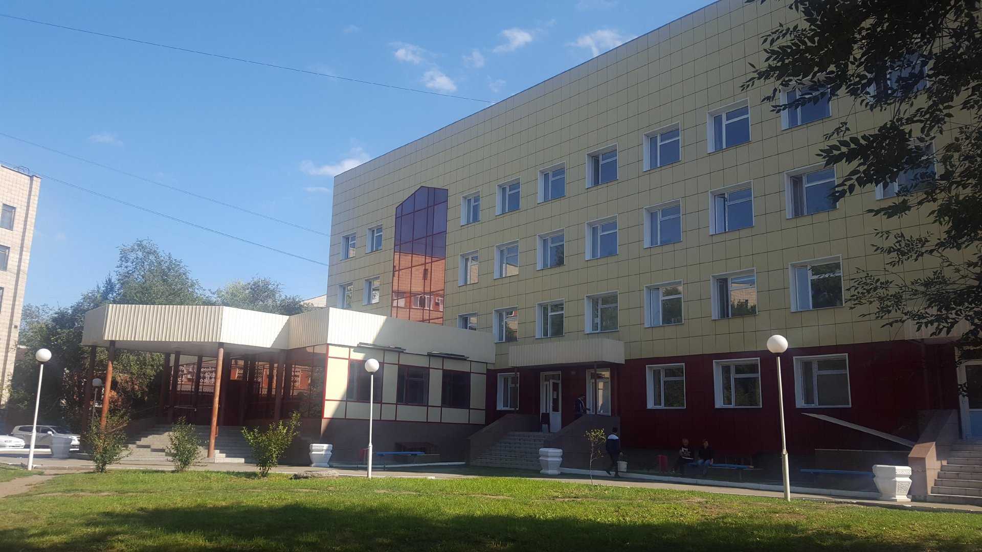 Восточно-Казахстанский областной многопрофильный центр онкологии и хирургии фото 1